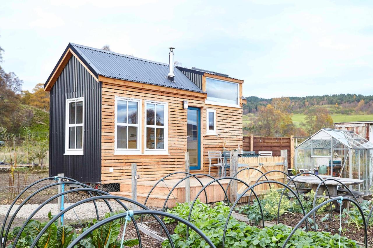 Aileen - Unique Tiny House With Wood Fired Roll Top Bath In Heart Of The Cairngorms Villa Ballater Exterior photo